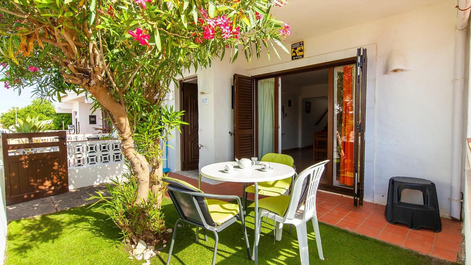 C06 - Water Tower Townhouse With Pool Villa Lagos