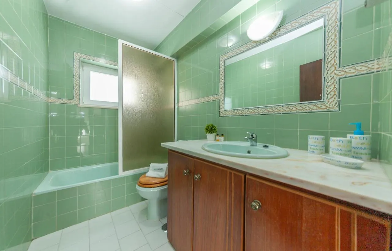 C06 - Water Tower Townhouse With Pool Villa Lagos